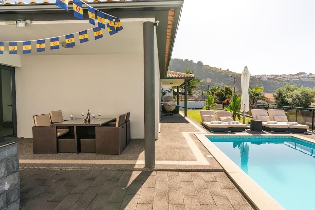 Villa Casa Mia, A Dream Spot With Heated Pool Arco da Calheta  Exterior foto
