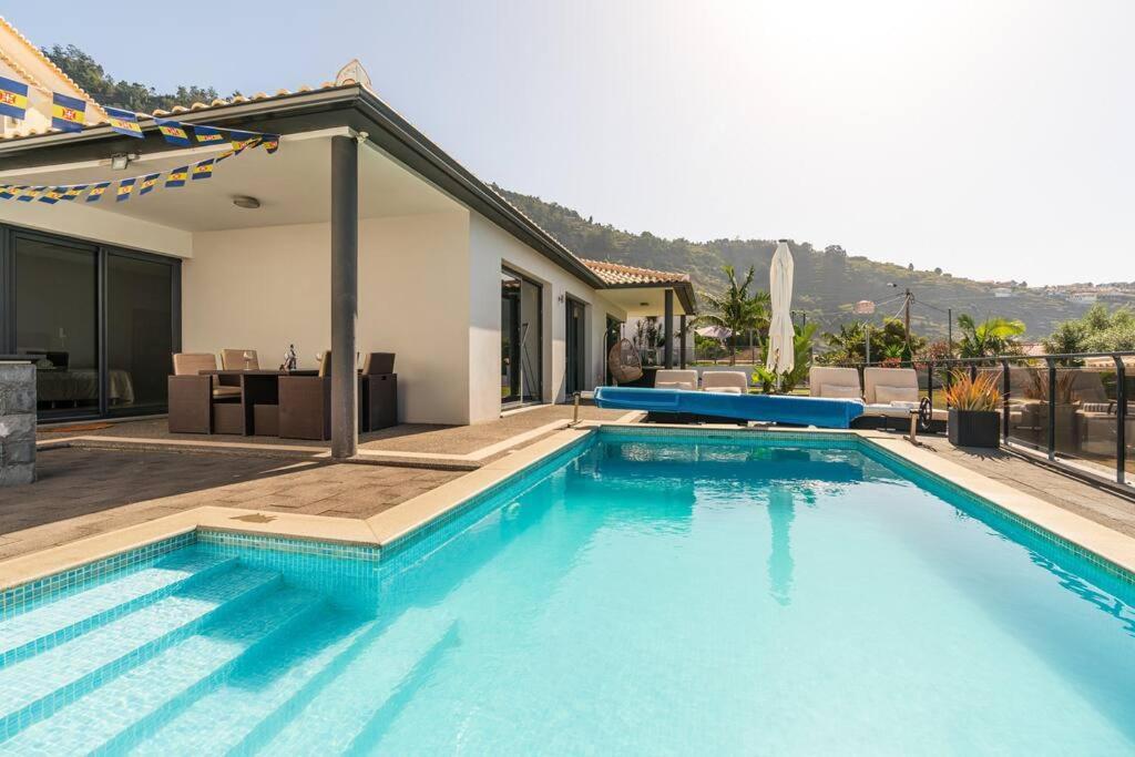 Villa Casa Mia, A Dream Spot With Heated Pool Arco da Calheta  Exterior foto